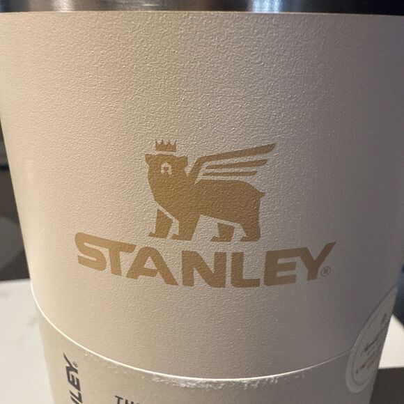 Stanley Hearth & Hand Magnolia 40 oz Tumbler - Limited Edition Best Beige New - Picture 8 of 8